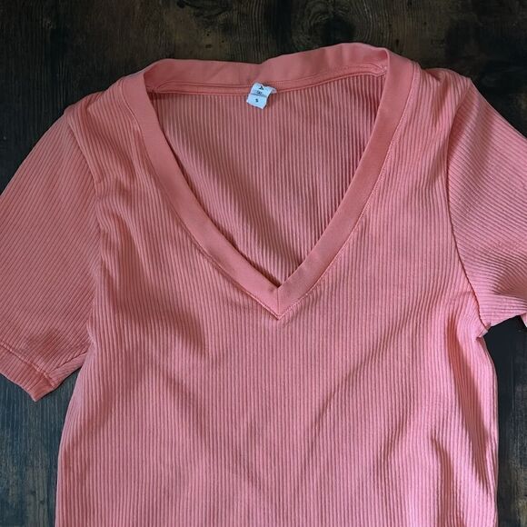 Athleta Renew V Neck Tee Top Size S 
Ribbed Island Coral Stretch 657707 - Picture 4 of 5
